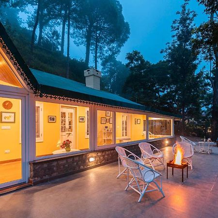 Stayvista At Springfield With Bonfire Kasauli Exterior foto