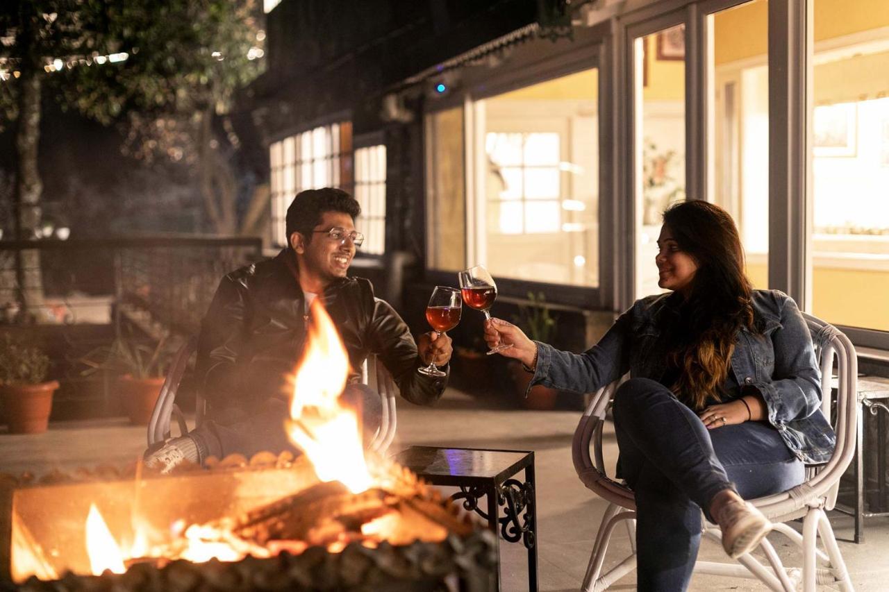 Stayvista At Springfield With Bonfire Kasauli Exterior foto